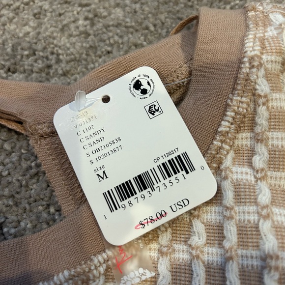 NWT -- FP movement - beige and white knit open back top - Size medium - Picture 5 of 8